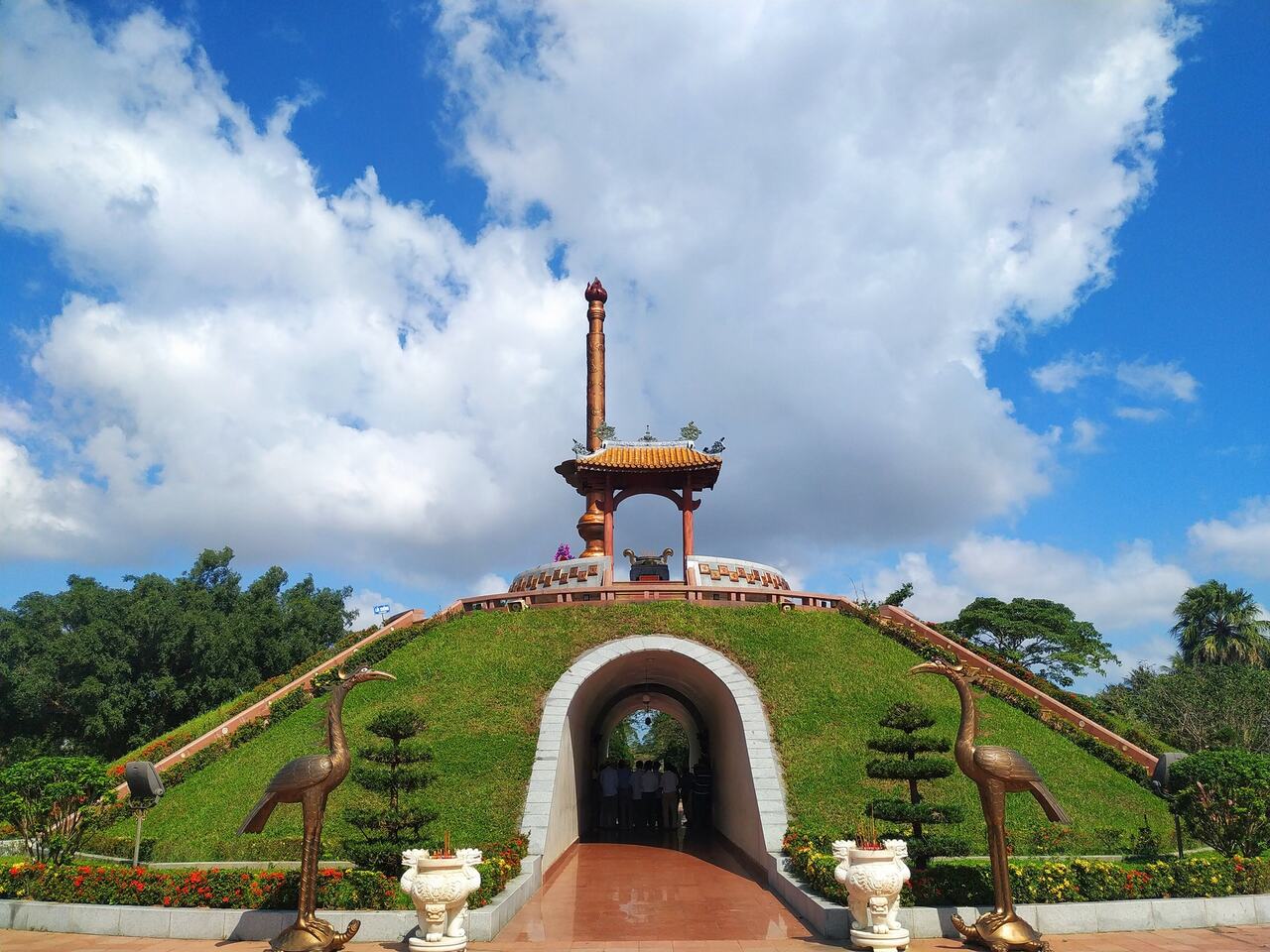 Thành Cổ Quảng Trị - Di tích lịch sử 81 ngày đêm khói lửa