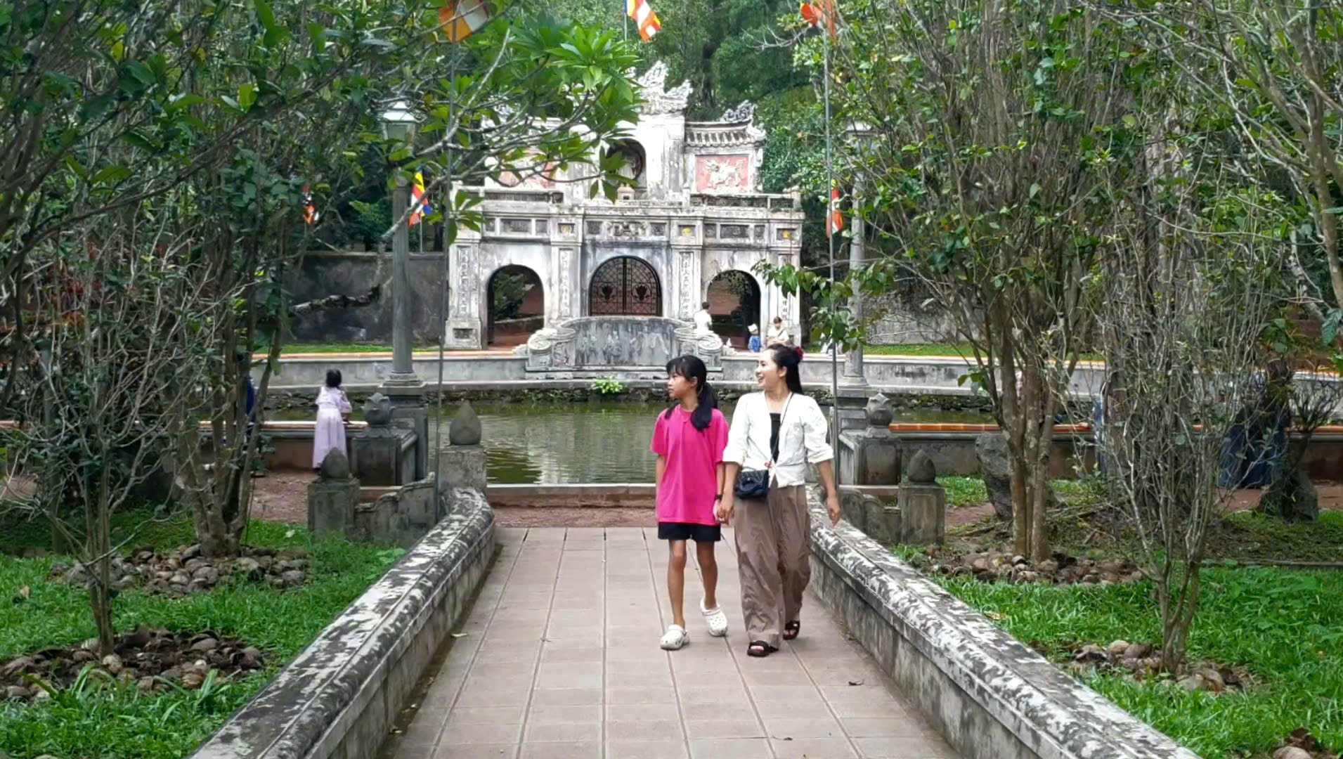 Hoàng hôn trên Đầm Chuồn - Trải nghiệm thiên nhiên độc đáo