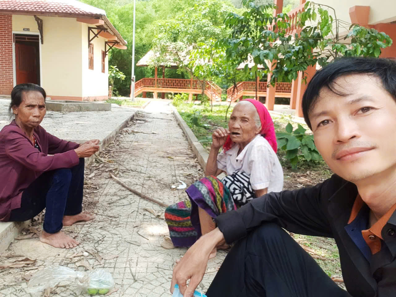 Kết nối cộng đồng