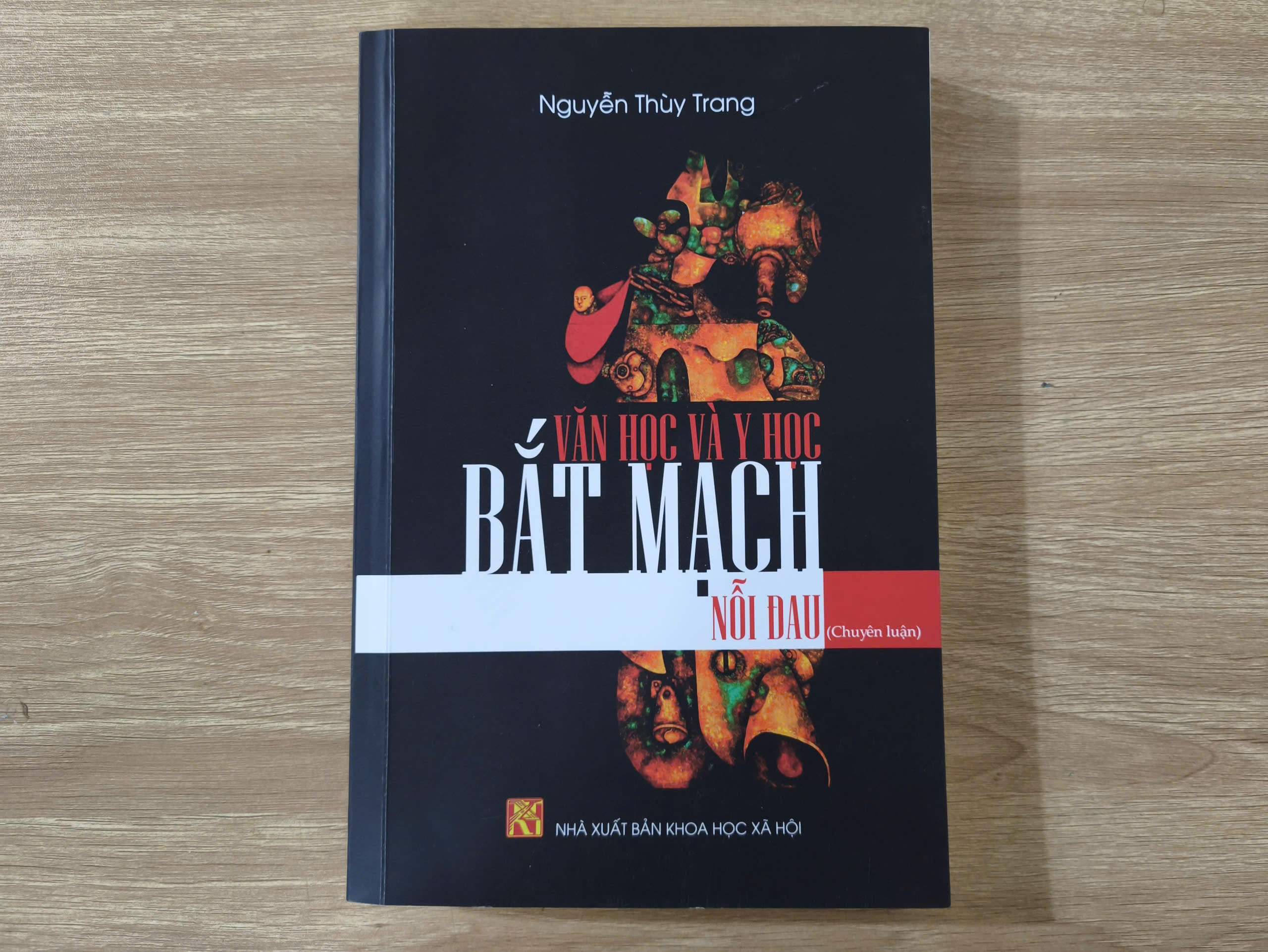 Bìa sách Bắt Mạch Nỗi Đau