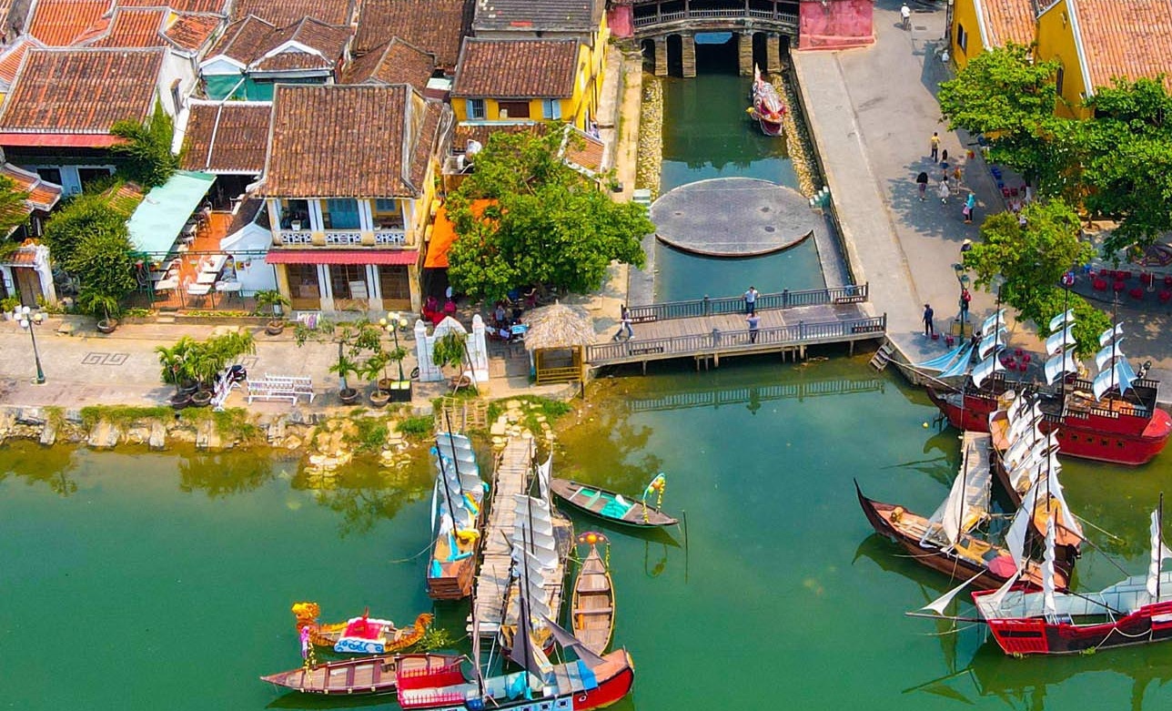 Theo Dòng Di Sản Miền Trung – Từ Phố Cổ Đến Cố Đô