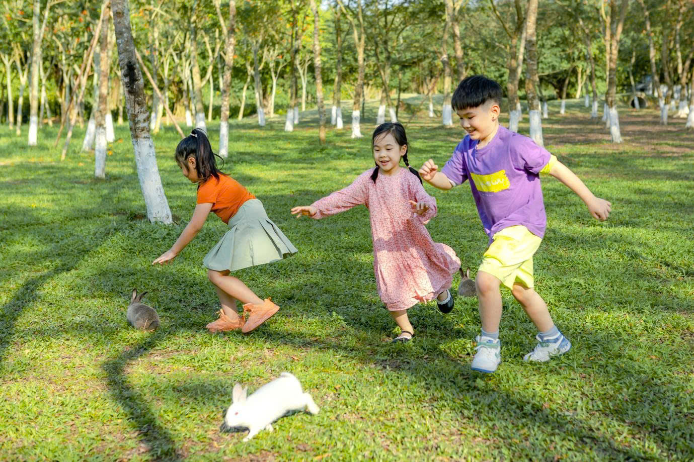Chia sẻ yêu thương với trẻ em