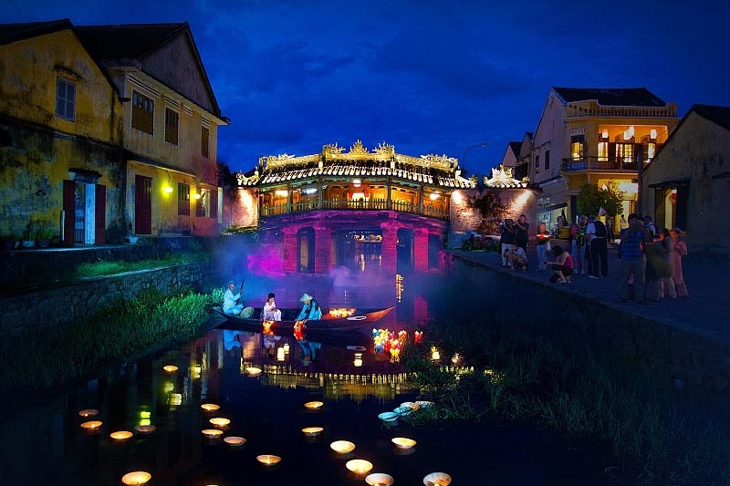 Phố cổ Hội An về đêm